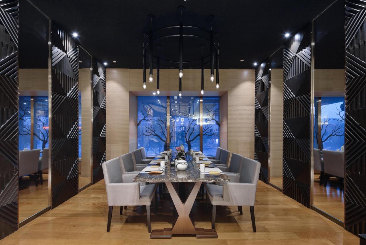 Jinan Luxury Blue Horizon Hotel Екстериор снимка