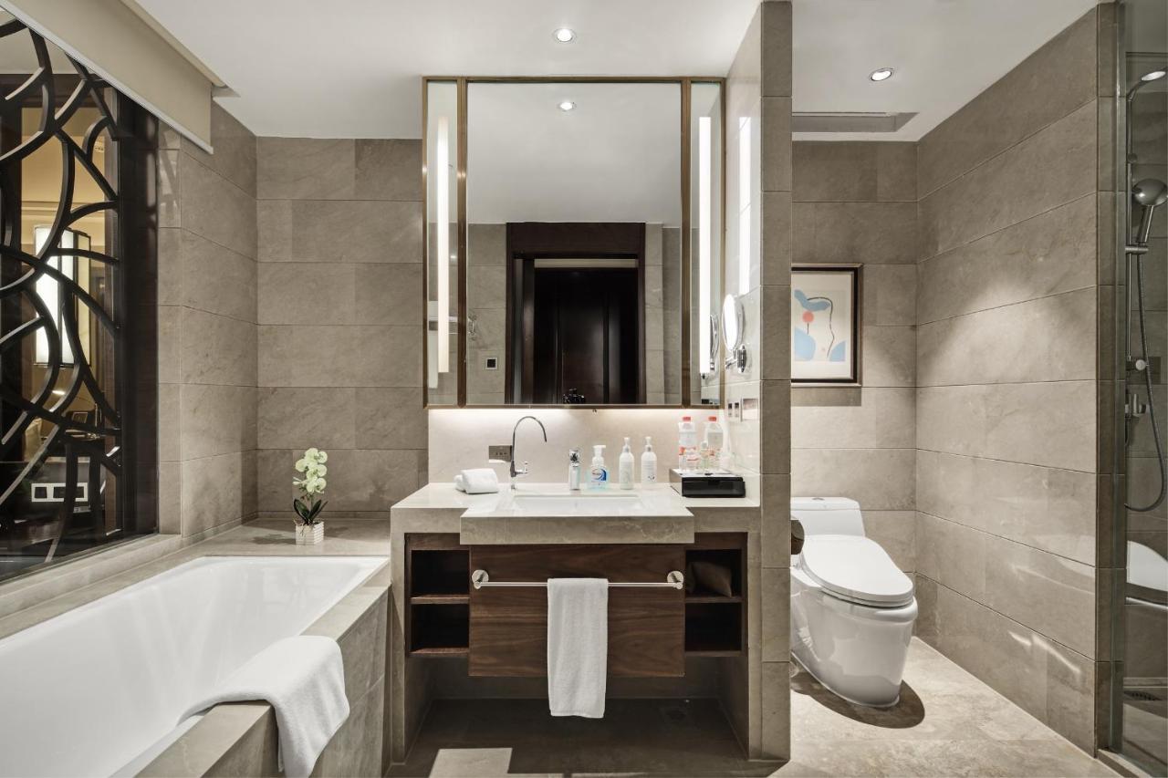 Jinan Luxury Blue Horizon Hotel Екстериор снимка