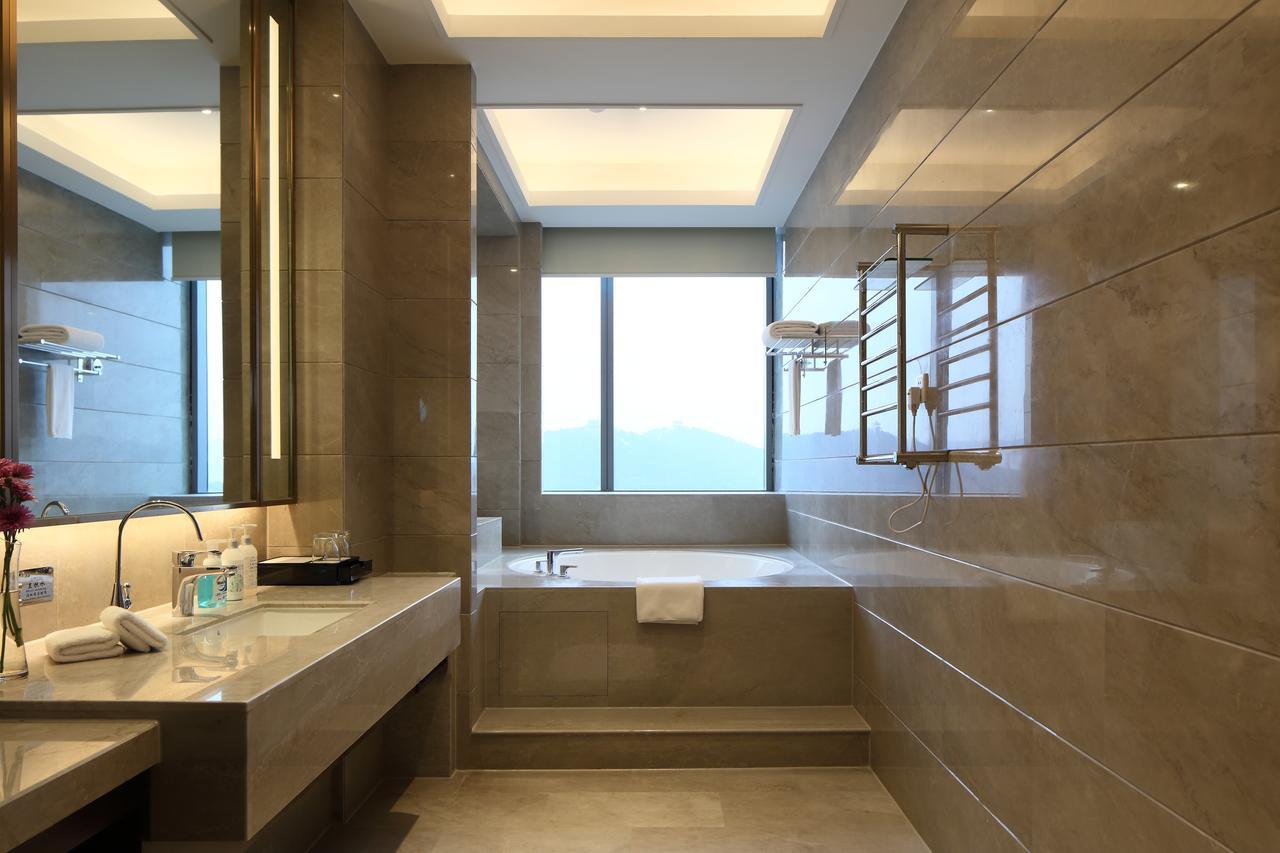 Jinan Luxury Blue Horizon Hotel Екстериор снимка