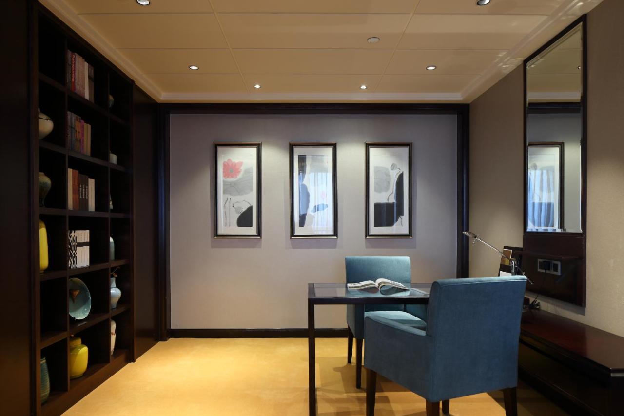 Jinan Luxury Blue Horizon Hotel Екстериор снимка