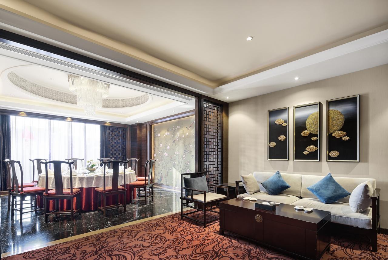 Jinan Luxury Blue Horizon Hotel Екстериор снимка