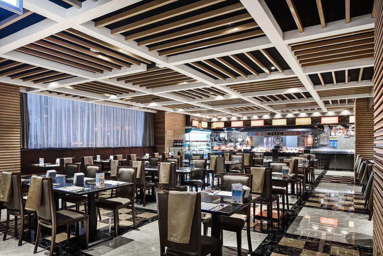 Jinan Luxury Blue Horizon Hotel Екстериор снимка