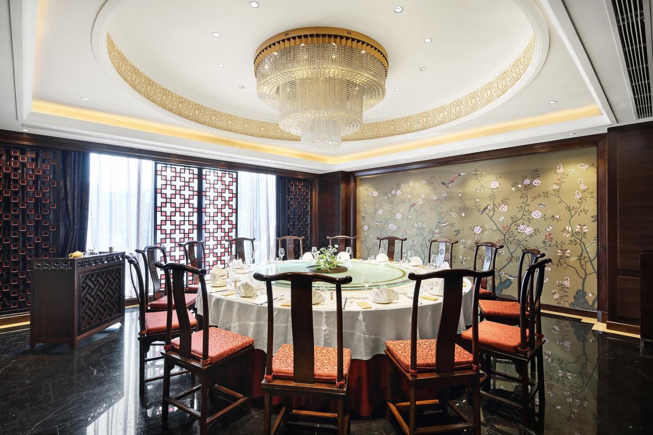 Jinan Luxury Blue Horizon Hotel Екстериор снимка